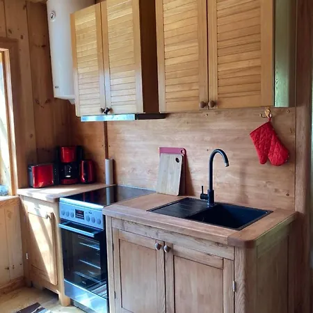 Vakantiehuis Cozy Private House With Patio Near The Beach! Pärnu