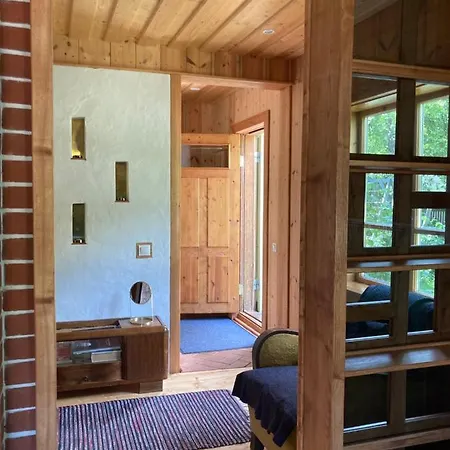 Cozy Private House With Patio Near The Beach! Vakantiehuis