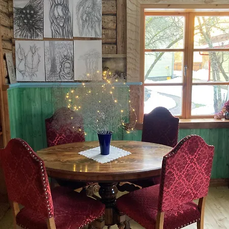 Cozy Private House With Patio Near The Beach! Casa vacanze Pärnu